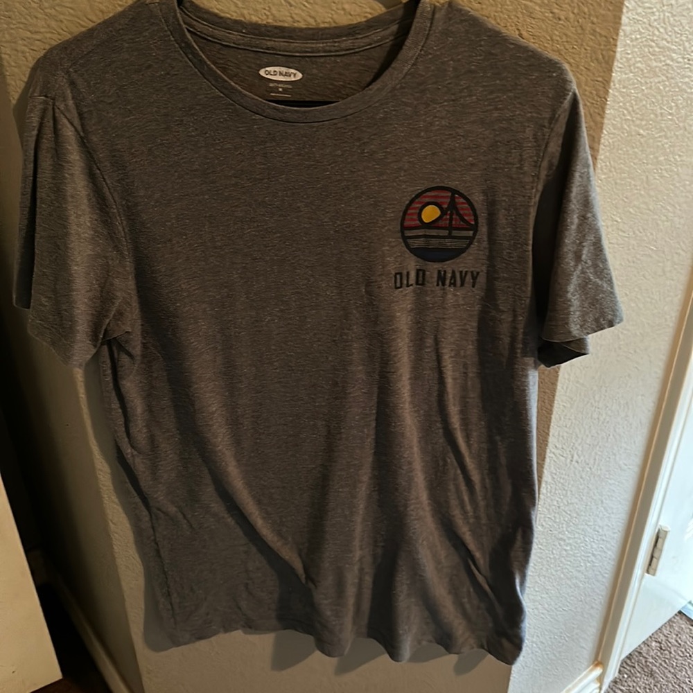2 old navy shirts